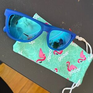 Goodr UV Protection Sunglasses Blue with Microfiber Pouch